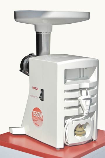 Электрическая мясорубка Bosch MFW 1550